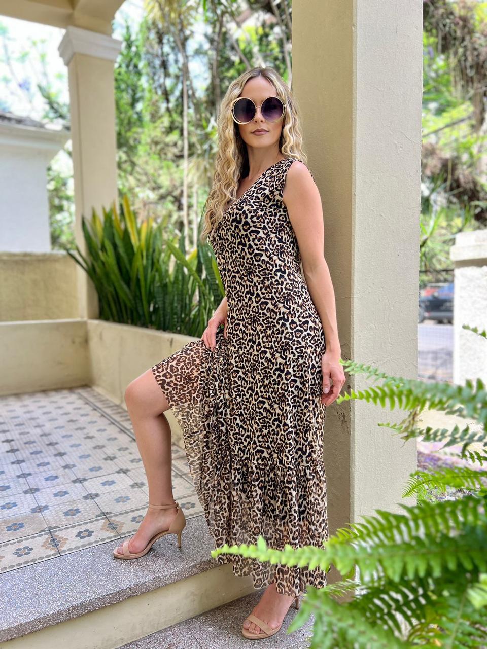 Vestido Tule Amplo