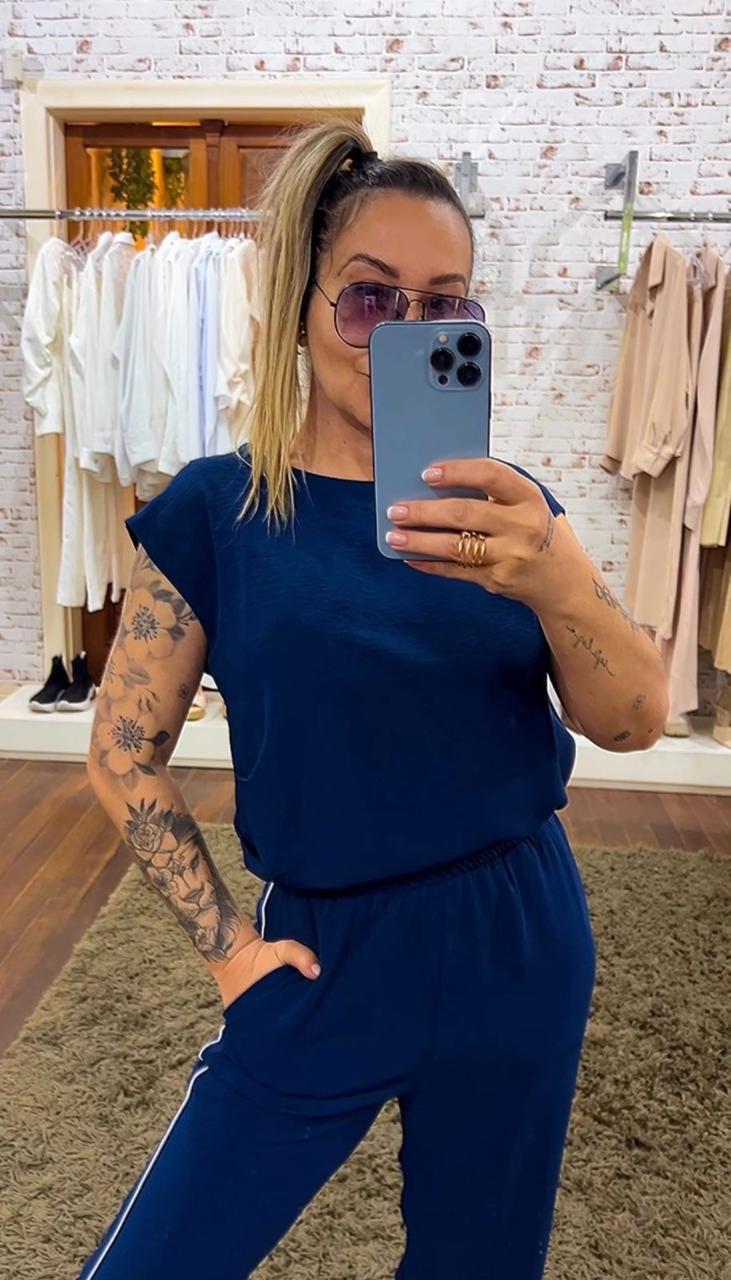 Blusa Pregas Bordeaux
