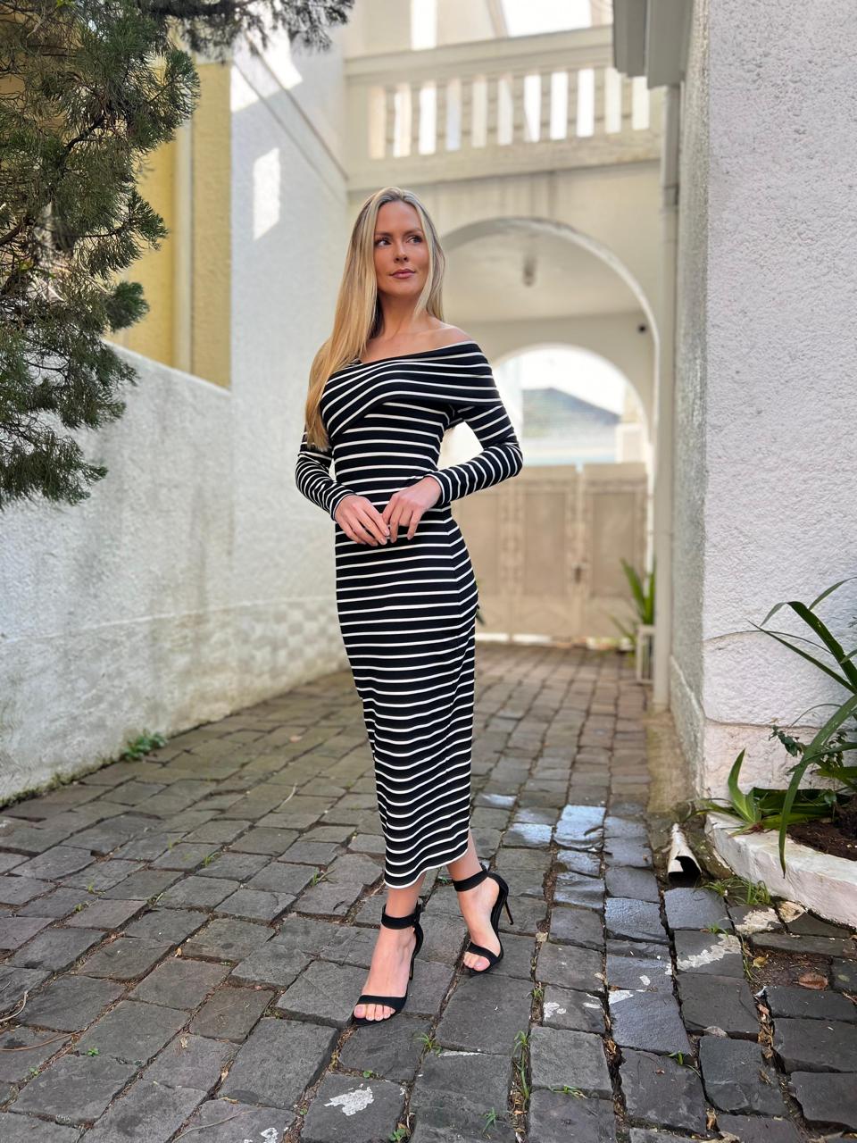 Vestido Listra Assimétrico